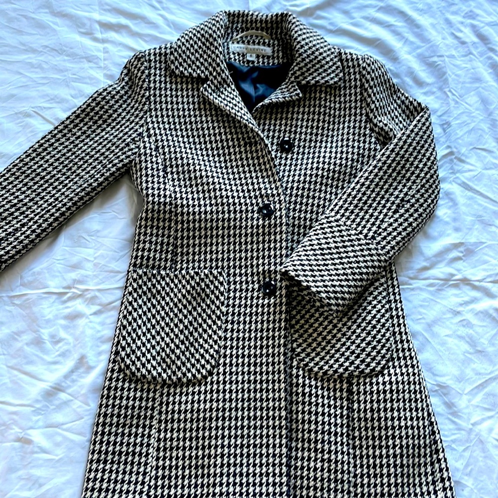 Warm, gently used houndstooth coat